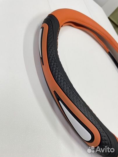 Оплетка чехол на руль автомобиля размер М оранжава