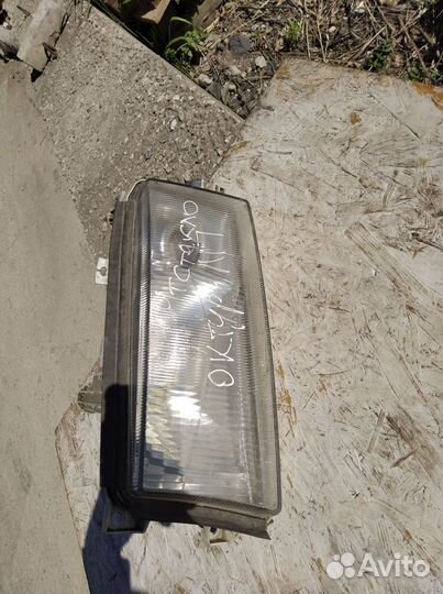 Фара Шкода Октавия Тур передняя левая