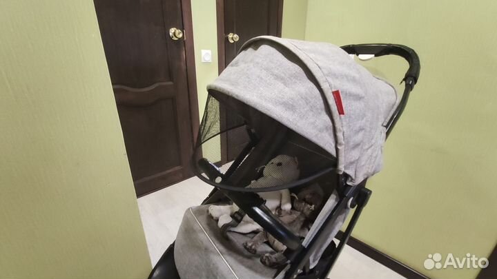 Прогулочная коляска yoya plus