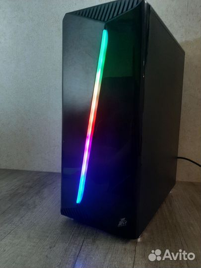 Компьютер Игpoвой