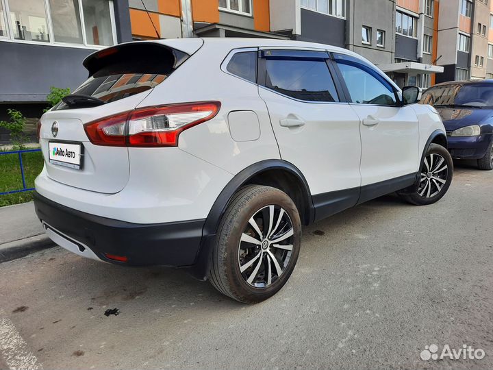 Nissan Qashqai 2.0 CVT, 2016, 173 100 км