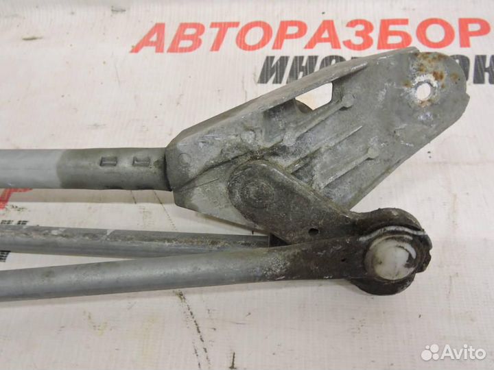 Трапеция стеклоочистителей для Mitsubishi Lancer I