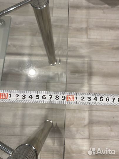 Кухонный стол стеклянный