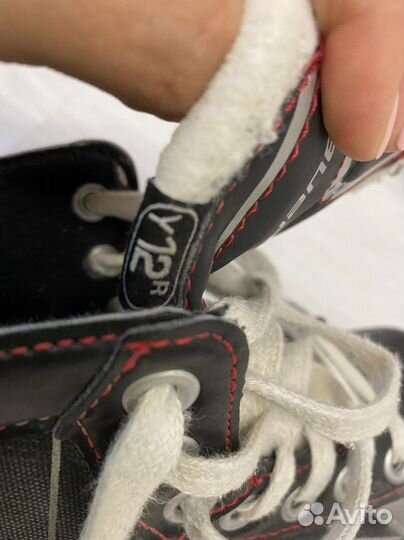 Хоккейные коньки bauer