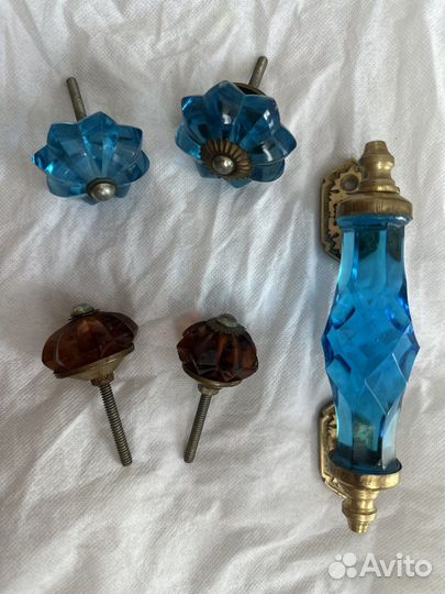 Дверные ручки стеклянные из Индии