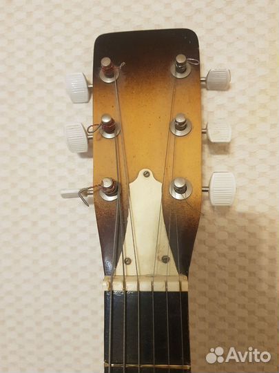 Акустическая гитара 6 струн г. Ленинград