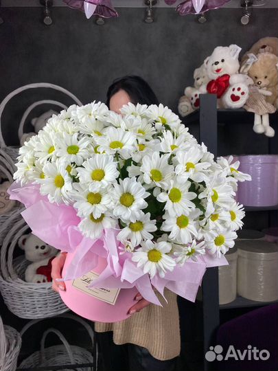 Шляпная коробка ромашек