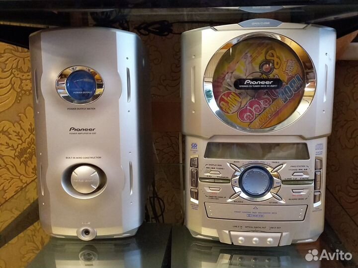 Музыкальный центр