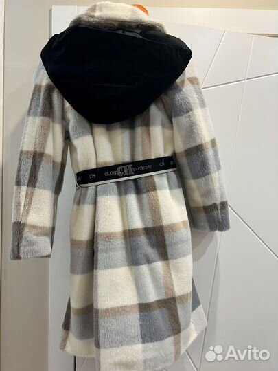 Пальто для девочки 140