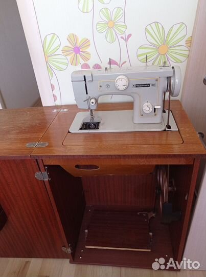 Швейная машина Подольск 132