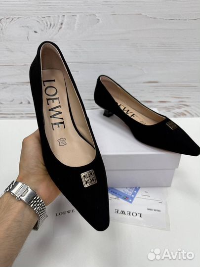 Балетки туфли на низком каблуке Loewe