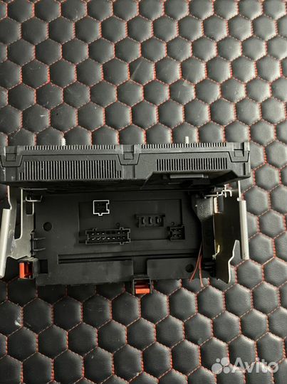 Блок предохранителей SAM задний Mercedes w221