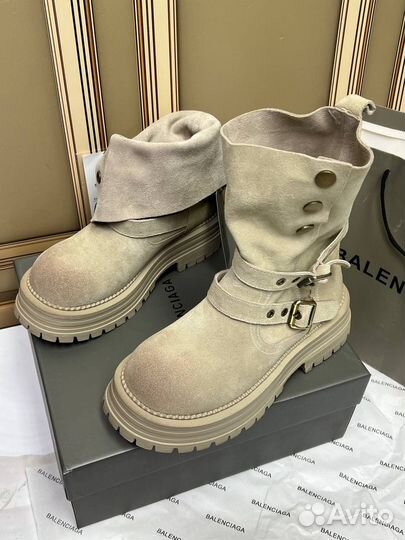 Сапоги Balenciaga