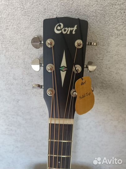 Гитара с топом из массива cort earth 100 (новая)