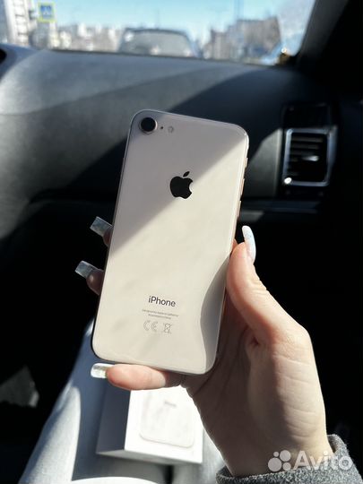 iPhone 8, 64 ГБ