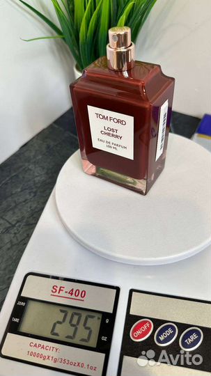 Tom Ford lost cherry 98ml парф. вода с витрины