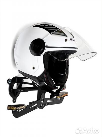 Вешалка для шлема