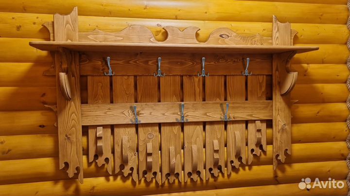 Вешалка настенная в прихожую