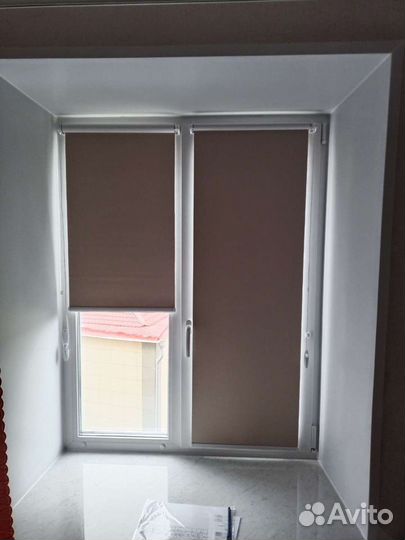 Рулонные шторы, жалюзи, установка