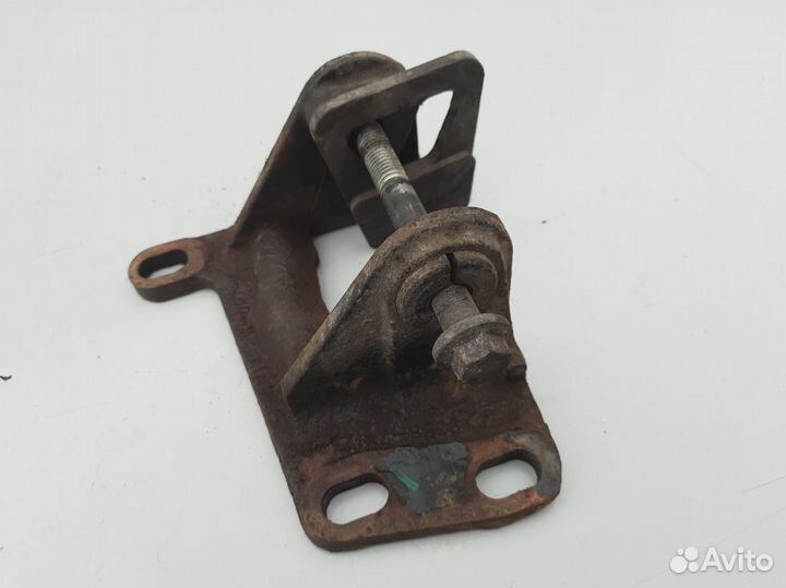 Кронштейн Ford Mondeo 1 Mondeo 2