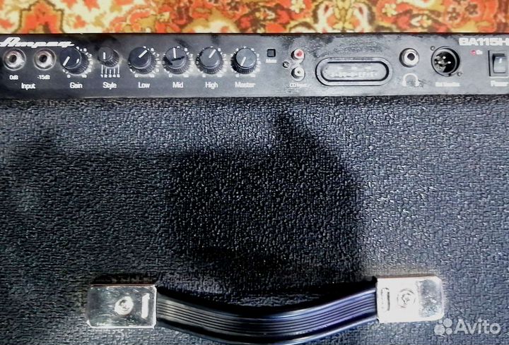 Басовый комбоусилитель Ampeg BA-115HP