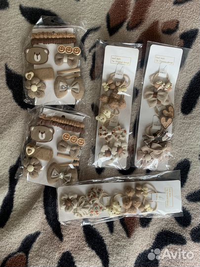 Набор резинок и заколок для волос новый