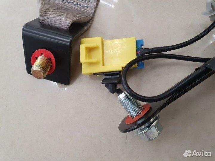 Ремень безопасности задний Chery Fora A21