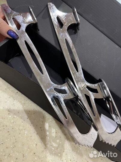 Лезвия для фигурных коньков