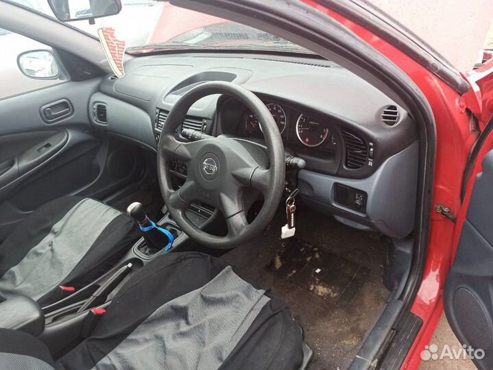 Часть кузова Nissan Almera N16