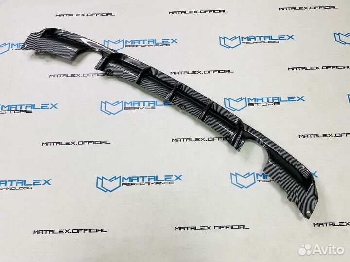 Диффузор заднего бампера BMW F30, под карбон, 1*1