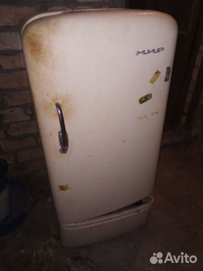 Ретро холодильник