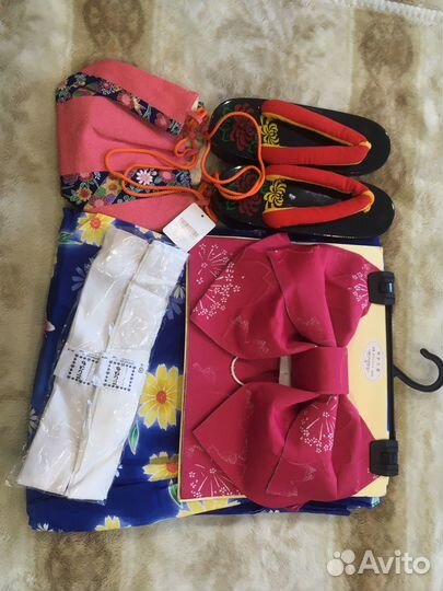 Японское женское кимоно в комплекте