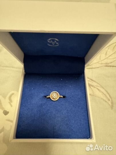Кольцо из золота с бриллиантами