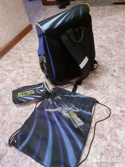 Школьный рюкзак