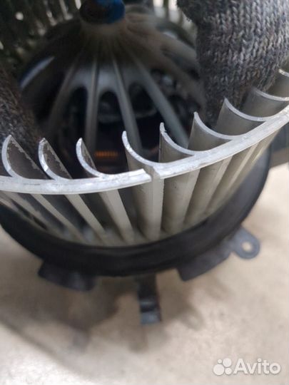 Двигатель отопителя Mercedes Sprinter