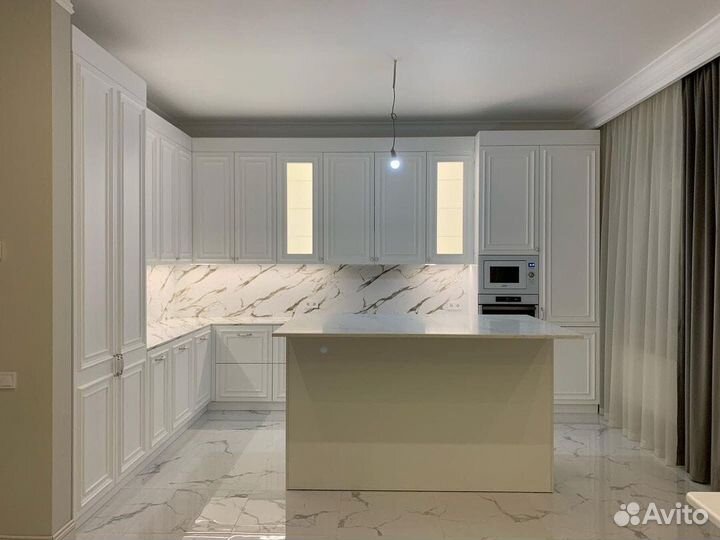 Кухня с островом на заказ