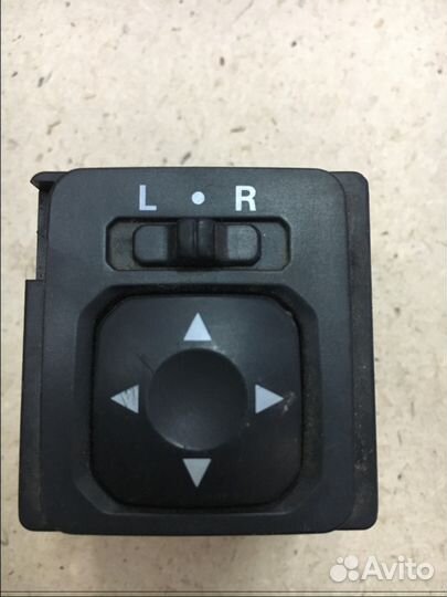 Кнопка электрозеркал для Mitsubishi ASX 2010-2016