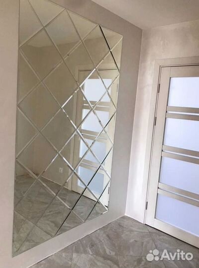 Зеркальная плитка с фацетом