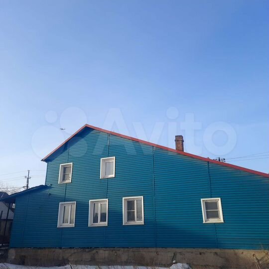 Дом 240 м² на участке 8 сот.