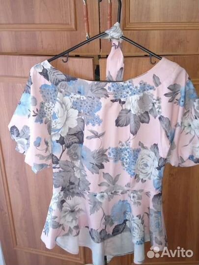 Блузка с баской 42 размер