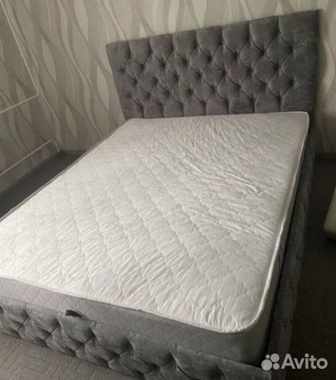 Кровать двухспальная