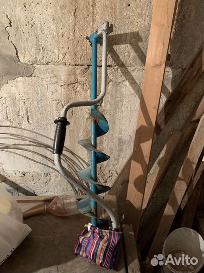 Ледобур для рыбалки