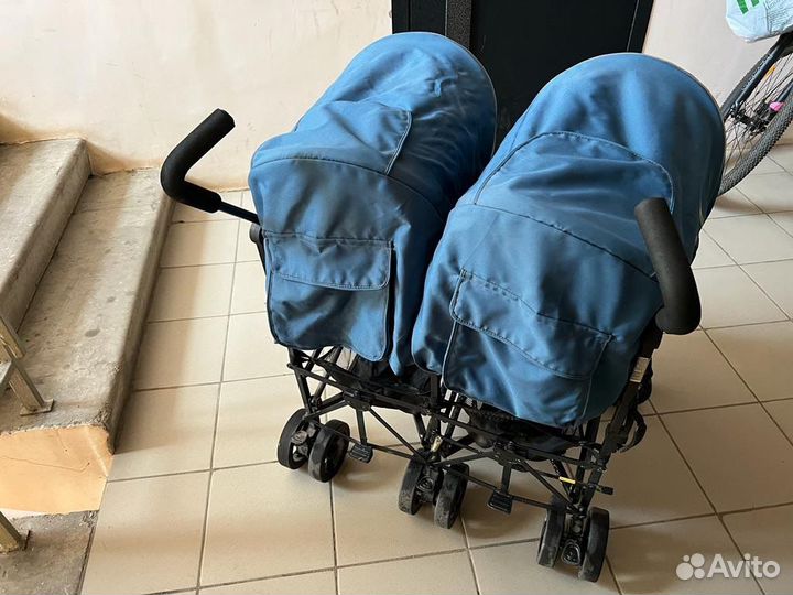 Коляска для двойни