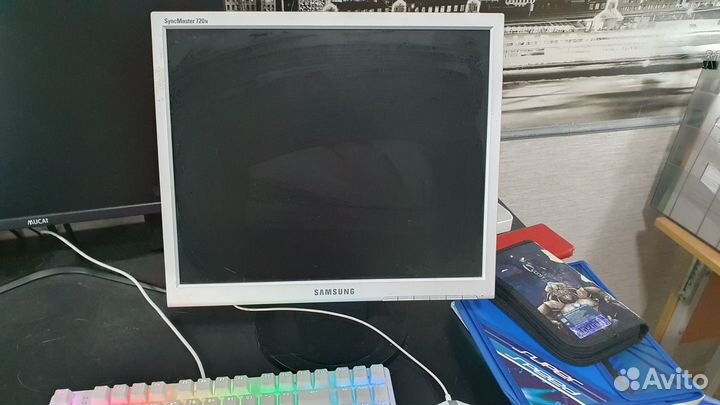 Монитор Samsung 17