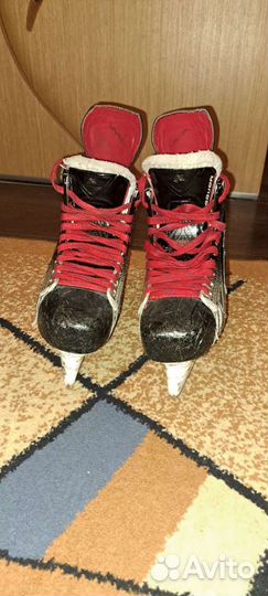 Хоккейные коньки bauer vapor 1x