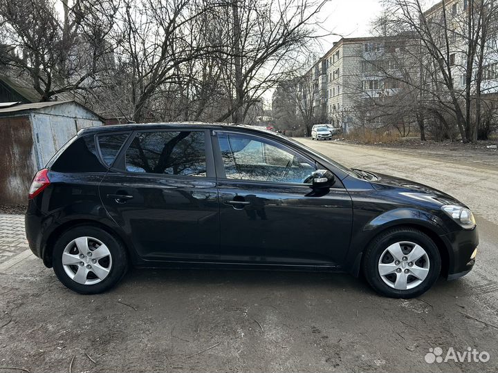 Kia Ceed 1.6 AT, 2011, 139 000 км