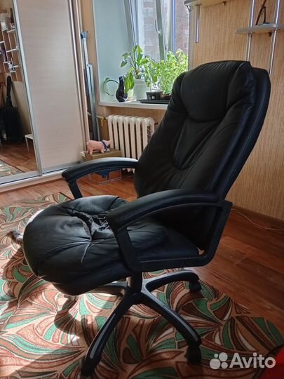 Компьютерное кресло