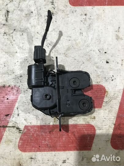 Замок багажника Renault Megane III (2008—2014)