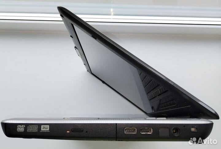 Ноутбук нерабочий Toshiba satellite l500d-16q