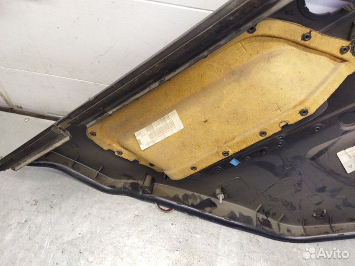 Обшивка двери задняя правая Ford Fusion fxja 1.4